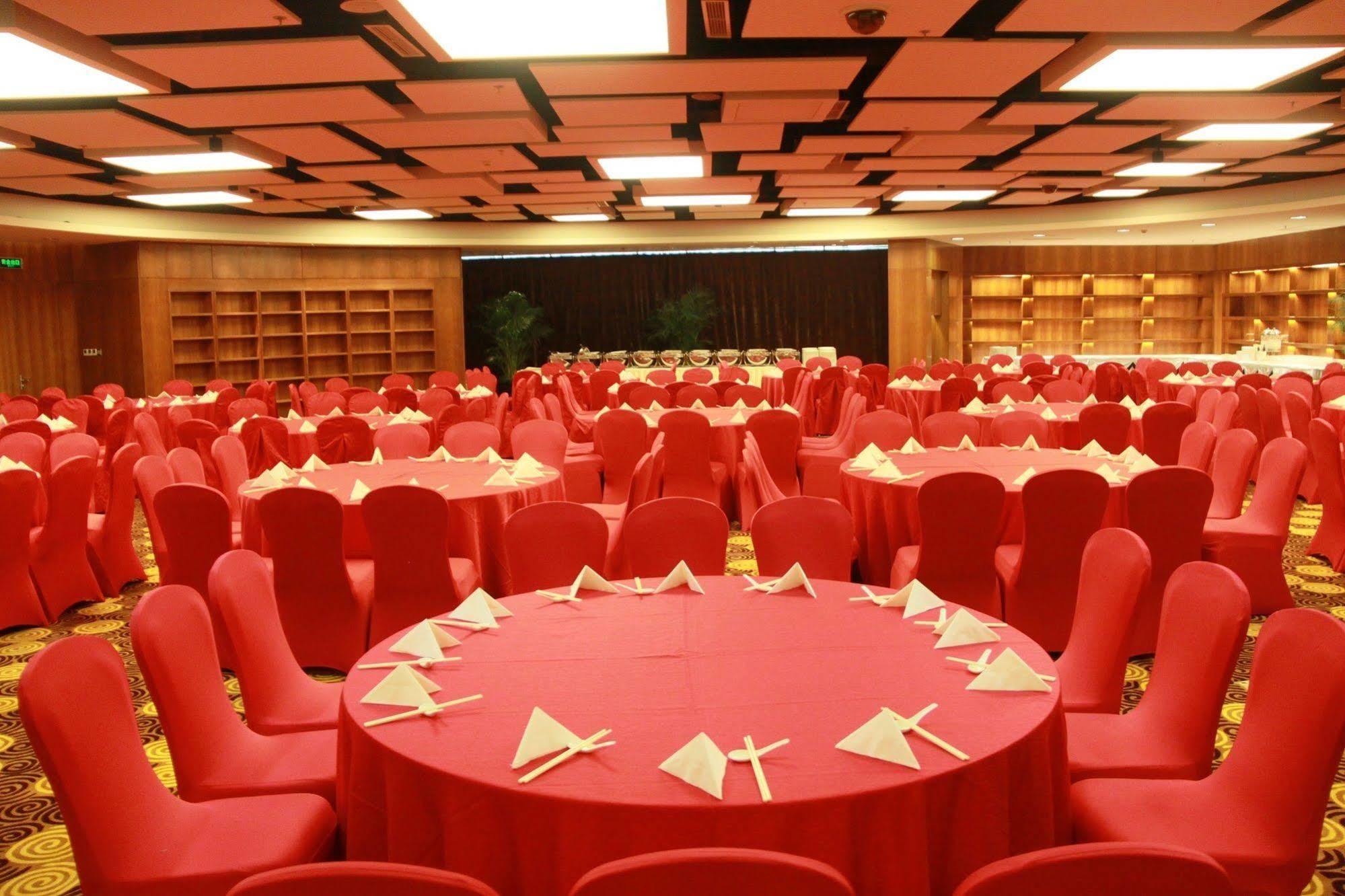 Lake View Hotel